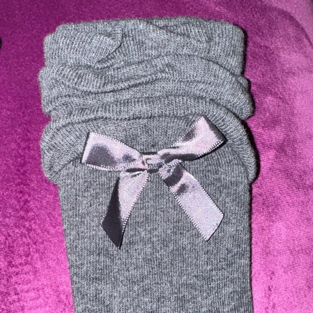 Set of 2 Kids Ruffle Socks with Bows Little Girls Ivory Cream & Gray Charcoal
